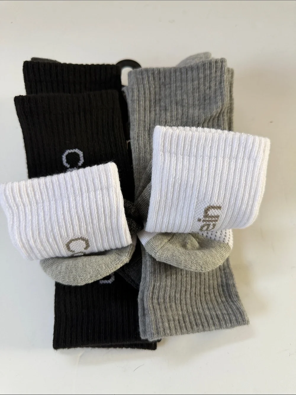 New Calvin Klein Men’s 5 Pairs Cushion Crew Socks